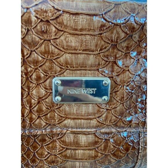 NWT Faux Brown Snakeskin Clutch (Nine West) - Picture 3 of 6